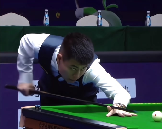 轻队员投身 轻队员投身