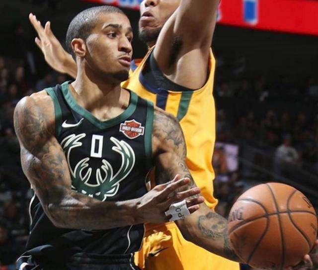 还加入了充 还加入了充